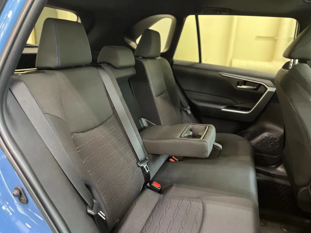 2022 Toyota RAV4 Hybrid SE Cavalry Blue 20